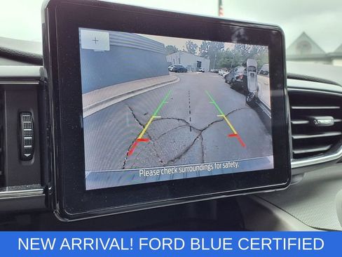 Certified 2023 Ford Explorer XLT w/ Equipment Group 202A AWD/4WD image 9