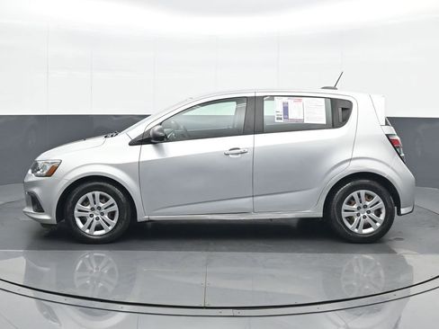 Used 2019 Chevrolet Sonic LT image 3