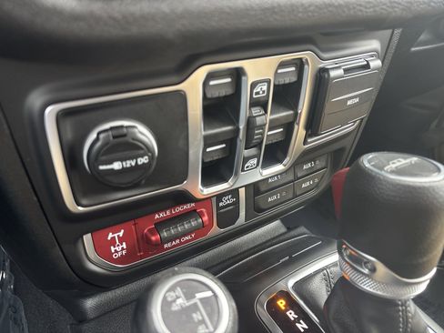 New 2026 Jeep Gladiator Sport image 21