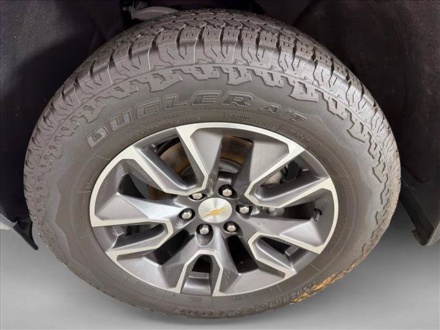 Used 2023 Chevrolet Silverado 1500 LT AWD/4WD image 11