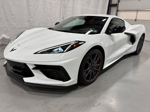 Used 2024 Chevrolet Corvette Stingray Preferred Cpe w/ Z51 Performance Package RWD image 10