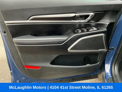 Used 2024 Kia Telluride S image 11