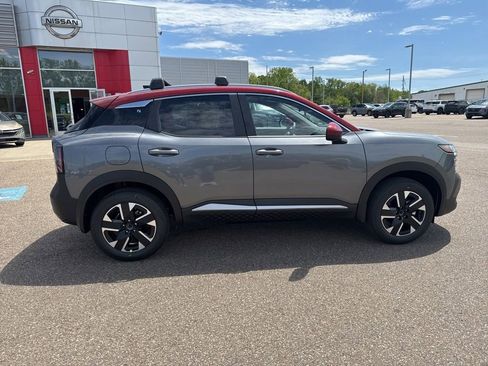 New 2026 Nissan Kicks SV w/ Interior Electronics Package AWD/4WD image 8