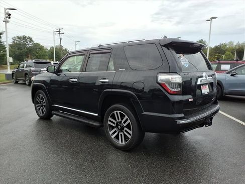Used 2020 Toyota 4Runner Limited image 13