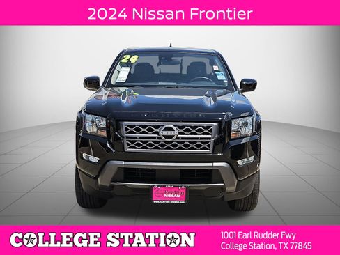 Used 2024 Nissan Frontier SV w/ SV Convenience Package RWD image 2