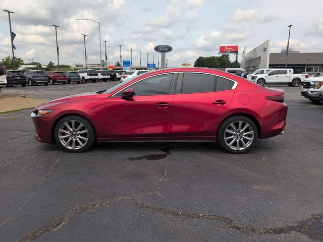 Used 2019 MAZDA MAZDA3 Sedan FWD image 4