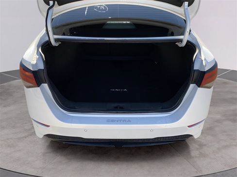 Used 2023 Nissan Sentra SR w/ Midnight Edition Package image 18