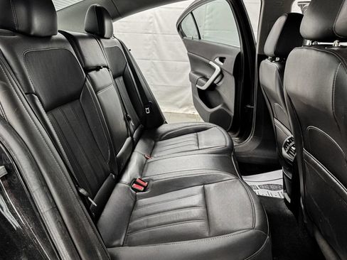 Used 2017 Buick Regal AWD image 11