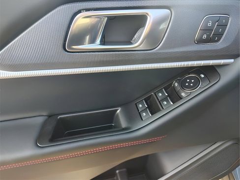 New 2026 Ford Explorer ST-Line w/ ST-Line Street Pack image 10
