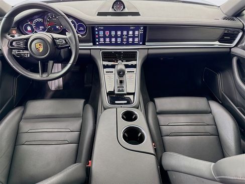 Used 2023 Porsche Panamera Platinum Edition image 29
