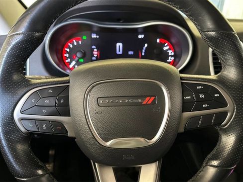 Used 2020 Dodge Durango SXT image 24