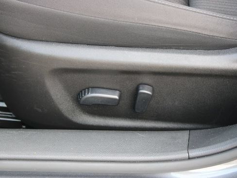 Used 2024 Nissan Altima 2.5 SV FWD image 21