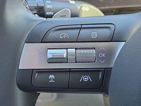 Used 2025 Hyundai Kona SEL image 21