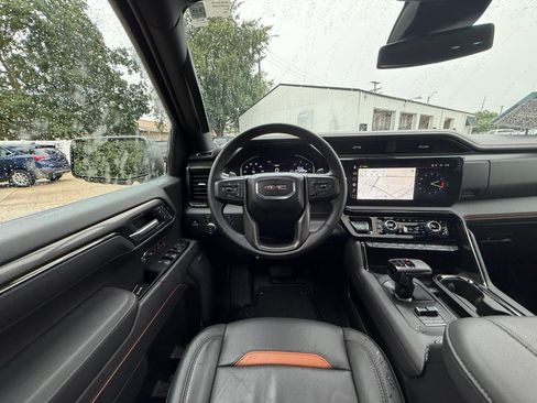 Used 2025 GMC Sierra 1500 AT4 AWD/4WD image 2