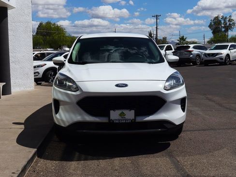 Used 2020 Ford Escape SE image 16