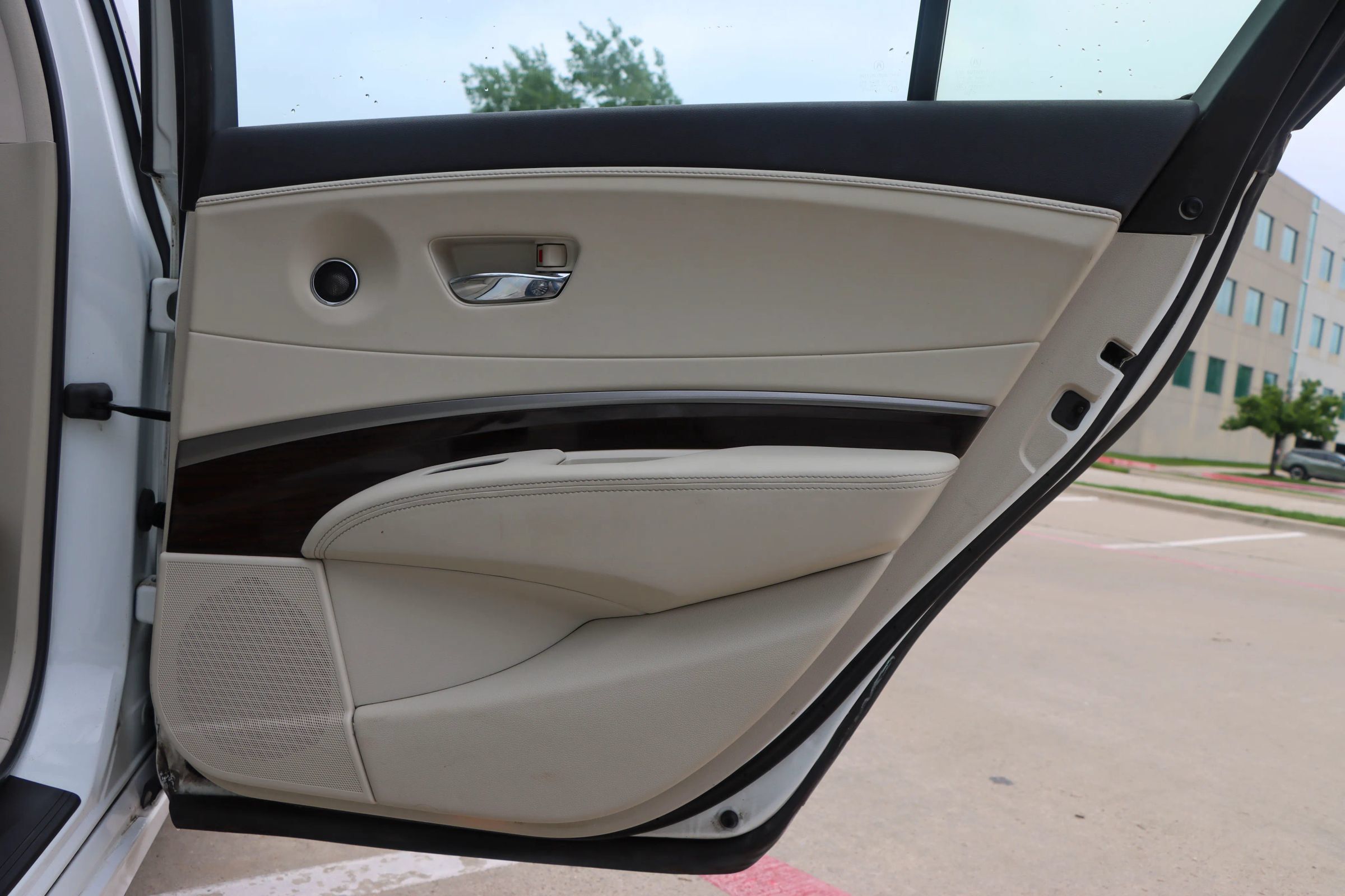 Used 2017 Acura RLX w/ Technology Package FWD image 11