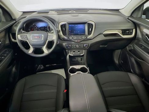 Used 2024 GMC Terrain Denali w/ Denali Premium Package image 16