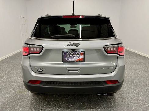 Used 2022 Jeep Compass Limited image 8