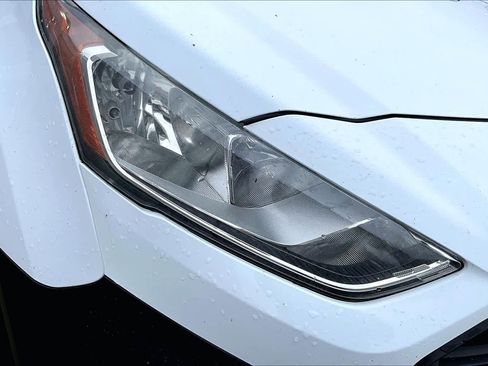 Used 2020 Ford Transit Connect XL image 24