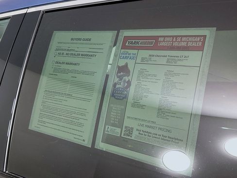 Used 2025 Chevrolet Traverse LT image 13