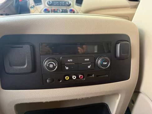 Used 2016 GMC Yukon Denali w/ Open Road Package AWD/4WD image 9