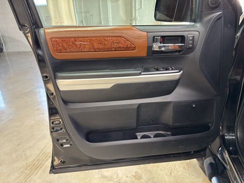 Used 2015 Toyota Tundra 1794 Edition image 37