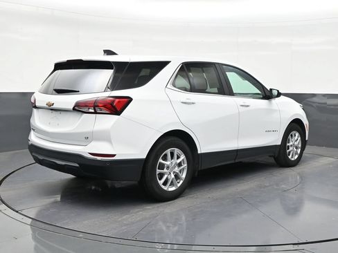 Used 2024 Chevrolet Equinox LT FWD image 5