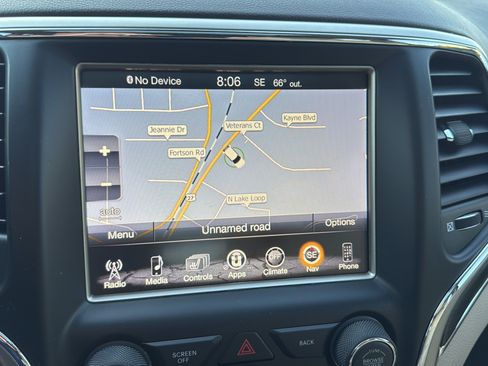 Used 2017 Jeep Grand Cherokee Overland AWD/4WD image 36