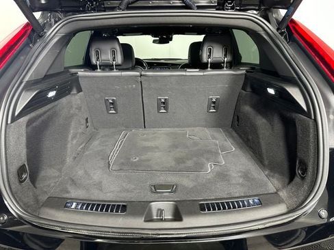 Certified 2023 Cadillac XT4 Premium Luxury w/ Cold Weather Package AWD/4WD image 24