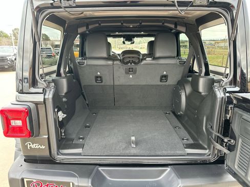 New 2026 Jeep Wrangler Unlimited Rubicon 392 image 22