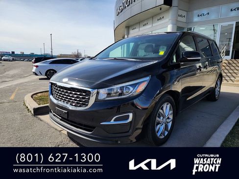 Used 2019 Kia Sedona EX image 1