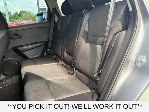 Used 2021 Nissan Rogue S FWD image 9