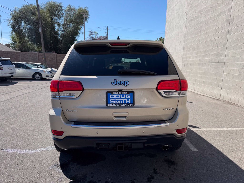Used 2015 Jeep Grand Cherokee Limited w/ Trailer Tow Group IV AWD/4WD image 4