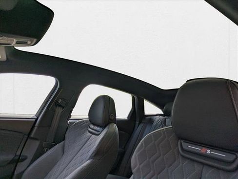 New 2025 Audi S6 e-tron Premium Plus image 15