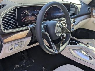 New 2026 Mercedes-Benz GLS 450 4MATIC video 3