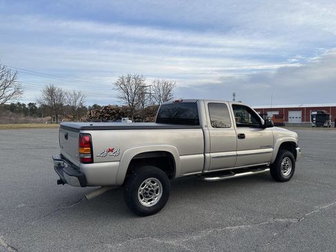 Used 2007 GMC Sierra 2500 SLE w/ Snow Plow Prep Package AWD/4WD image 10