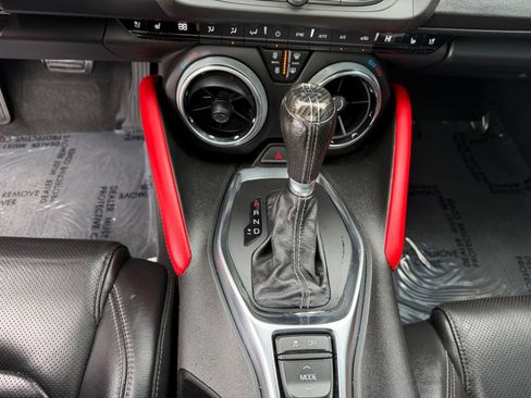 Used 2022 Chevrolet Camaro SS RWD image 16