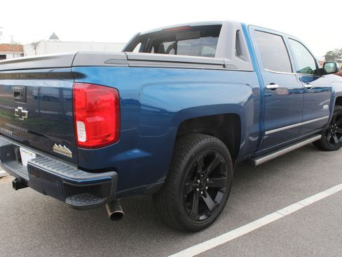 Used 2017 Chevrolet Silverado 1500 High Country w/ High Desert Package image 14