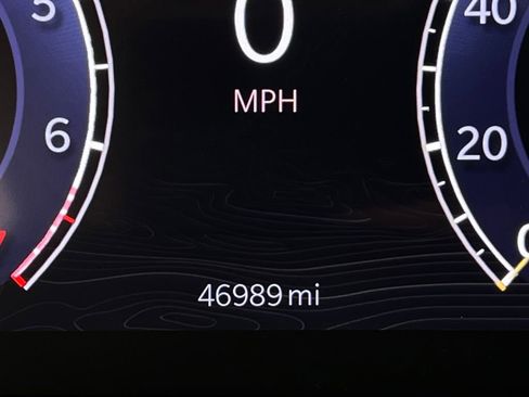 Used 2022 Jeep Grand Cherokee Limited image 17