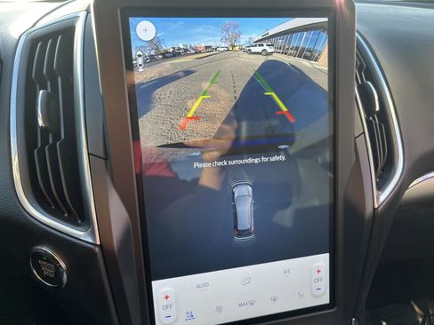 Used 2022 Ford Edge Titanium w/ Equipment Group 301A image 22