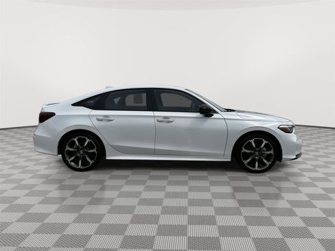 Used 2025 Honda Civic Sport Touring image 5