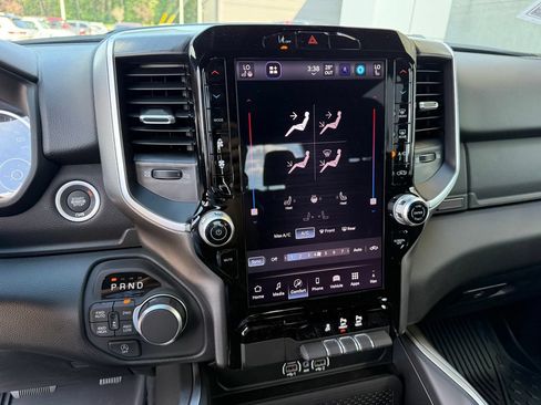 New 2026 RAM 1500 Big Horn AWD/4WD image 12
