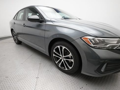 Used 2024 Volkswagen Jetta Sport FWD image 33