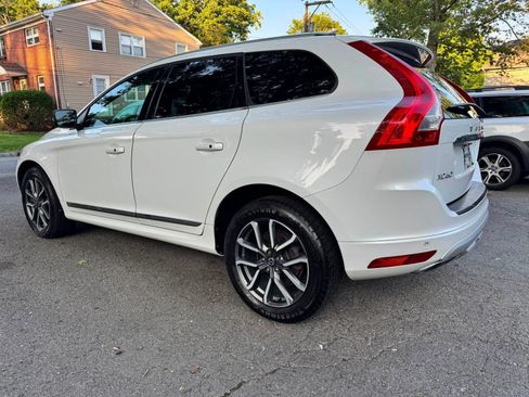 Used 2017 Volvo XC60 T6 Dynamic w/ Preferred Option Package AWD/4WD image 4