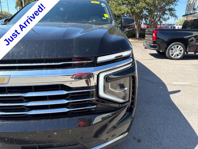 Used 2025 Chevrolet Suburban LT RWD image 9