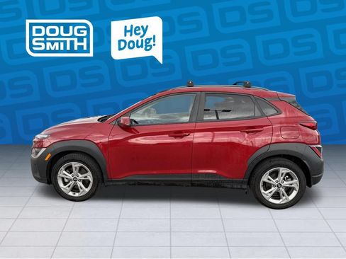 Used 2022 Hyundai Kona SEL AWD/4WD image 2