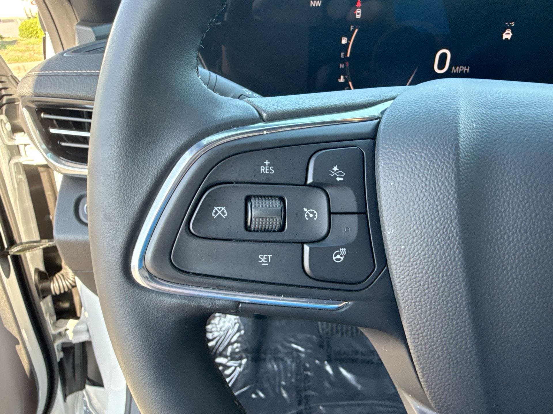 Used 2024 Buick Envista Avenir FWD image 23