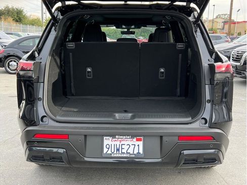 Used 2025 INFINITI QX60 Luxe w/ Black Edition image 5