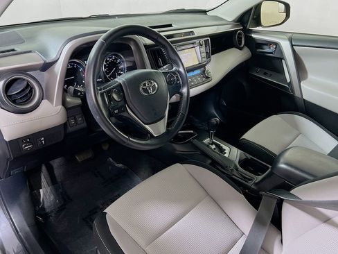 Used 2016 Toyota RAV4 XLE AWD/4WD image 10
