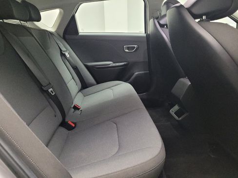 Used 2025 Kia K4 FWD image 19